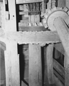 Falkland Farm Mill, Highclere, internal, crown wheel