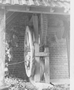 North Park Farm Well wheel, Little Somborne