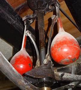 Governor and connection to steelyards, Hoyle's Five Sailed Mill, Alford