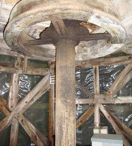Upright shaft and crownwheel, French's Mill, Chesterton, Cambridge