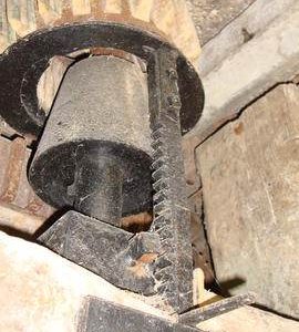 Stone nut with ratchet adjustment, Great Mill, Haddenham