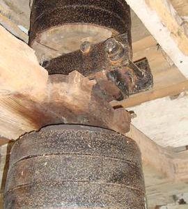 Coupling in upright shaft, Great Mill, Haddenham