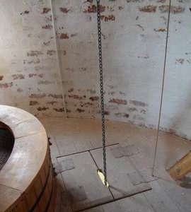 Sack trap and chains, tower mill, Heapham