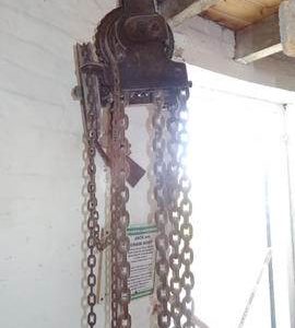 Jack and chain hoist for lifting runner stone prior to dressing, Heckington Windmill, Heckington