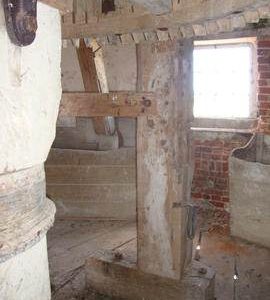Great spur wheel, upright shaft and hursting, Hickling Mill, Hickling