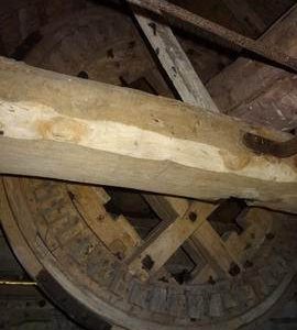 Brakewheel and sprattle beam, Stembridge Mill, High Ham