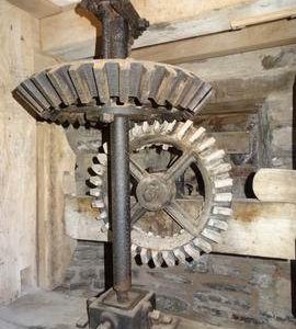 Engine drive and hursting, Stembridge Mill, High Ham