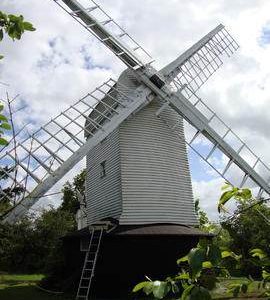 Post mill, Holton St Peter