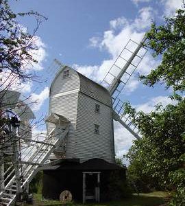 Post mill, Holton St Peter