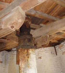 Coupling and dog clutch in upright shaft, Impington Mill, Histon and Impington