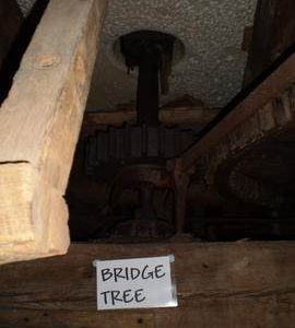 Bedstone,quant extension, stone nut with (dis)engagement lever and bridgetree, post mill, Keston