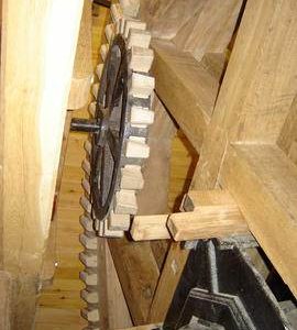 Brakewheel and sackhoist drive, Oldland Windmill, Keymer