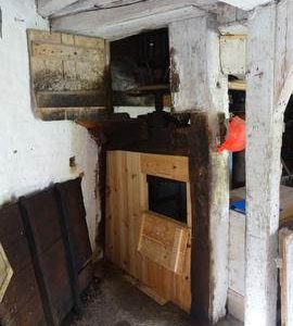 Hursting of water power gear on ground floor, Combined Mill, Little Cressingham