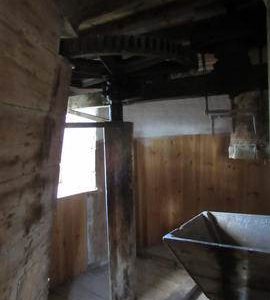 Engagement of wind and water drives, with hand tentering arrangement, Combined Mill, Little Cressing
