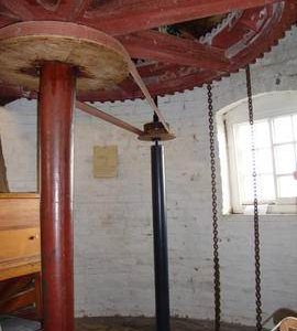 Great spur wheel, upright shaft and governor drive, Ellis Mill, Lincoln