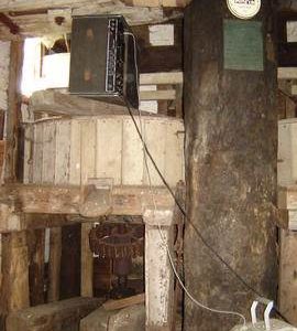 Left stones, post mill, Madingley