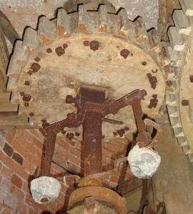 Governor and stone nut, tower mill, Norton Lindsey