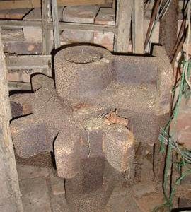 Part of winding gear preserved on ground floor, tower mill, Norton Lindsey