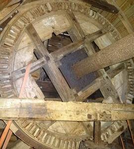 Brakewheel, windshaft and head stone nut, post mill, Nutley