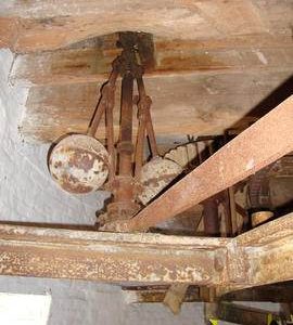 Governor, steelyard and governor support girder, tower mill, Old Buckenham