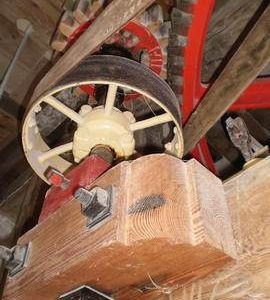 Great spur wheel, nut and auxiliary belt drive , tower mill, Over