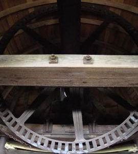 Brakewheel, windshaft and rollers, Cadge's Mill, Reedham