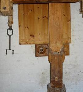 Spout and hand tentering adjustment for engine stones, Downfield Mill, Soham