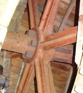 Brakewheel spokes and mounting, tower mill, Stock