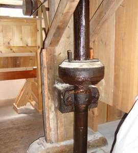 Upright shaft and dog clutch, Foster's Mill, Swaffham Prior