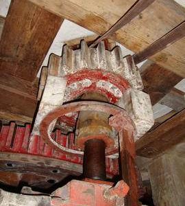 Great spur wheel, stone nut and jack ring, tower mill, Thelnetham