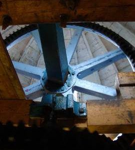 Brakewheel and windshaft, tower mill, Waltham