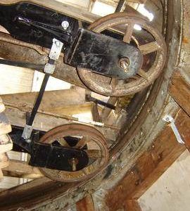 Centring wheels and curb, Lower Mill, Woodchurch