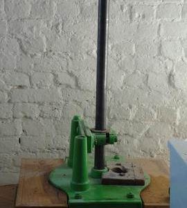 Auxiliary upright shaft and bearings, Stone Cross Mill, Westham