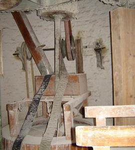 Great spur wheel, quant and stones, tower mill, Whissendine