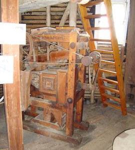 Oat clipper, Cattell's smock mill, Willingham