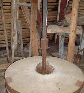 Stones and quant, Cattell's smock mill, Willingham