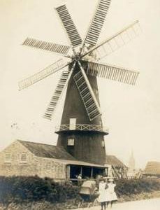 Pocklington's Mill, Heckington, in its working days