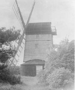 Post mill, Holton St Peter