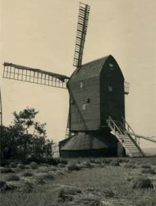 Mount Ephraim Mill, Ash, in cornfield