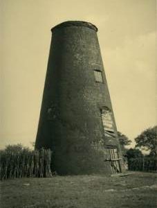 Capless tower mill