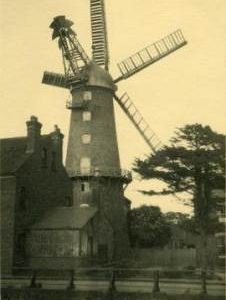 Maud Foster Mill, Boston, working
