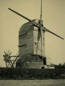Mortimer's Mill, Eye, with fantail but only stocks