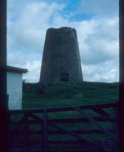 Melin Maengwyn, Gaerwen, derelict and capless