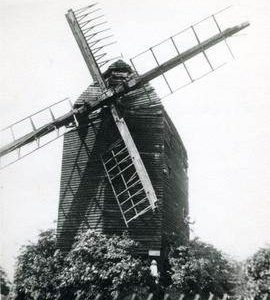 Post Mill with four sweeps