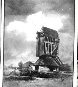 Post mill, Fenstanton, derelict