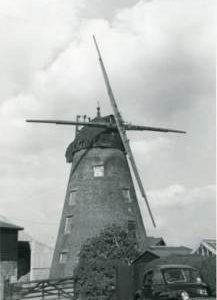 Messing Maypole Mill, Tiptree, without sails