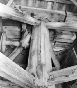 Main post and trestle, post mill, Parham