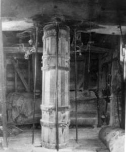 Mainpost, post mill, Thornham Magna
