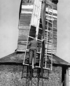 Miller setting a common sail, post mill, Drinkstone