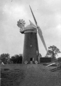 Pakenham Windmill, Pakenham, viewed from side